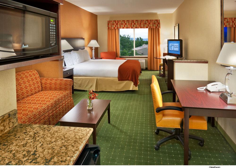 Holiday Inn Express Reno Airport By Ihg Extérieur photo